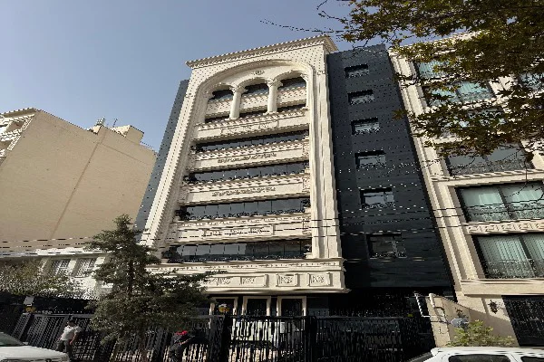 طراحي كليه پروژه هاي معماري با بيش از ٢٠ سال سابقه طراحي