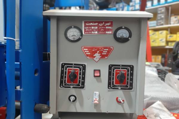 شارژر باطری صنعتی سهند با قابلیت شارژ چندین باطری همزمان