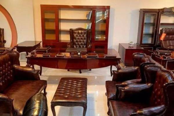 اداری میز و صندلی اقساطی، مبلمان اداری، تجهیزات اد