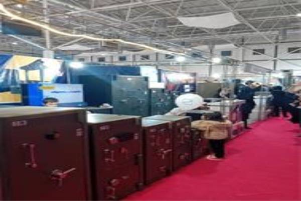 نمایشگاه لیزینگ آرکا