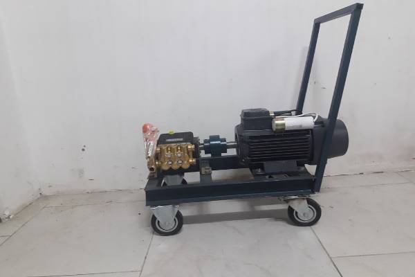 کارواش صنعتی تکفاز برتولینی ایتالیا