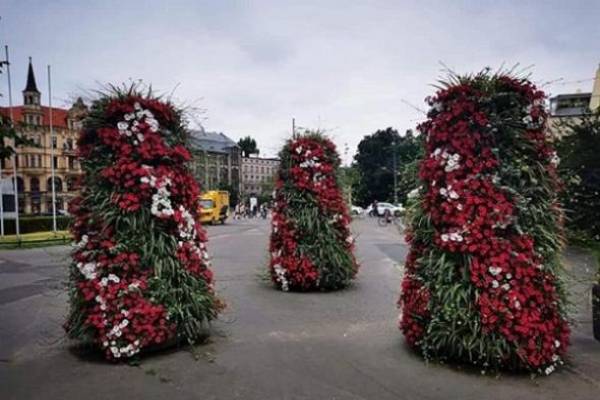 گلدان طبقاتی طرح نخل هیلدا مدل